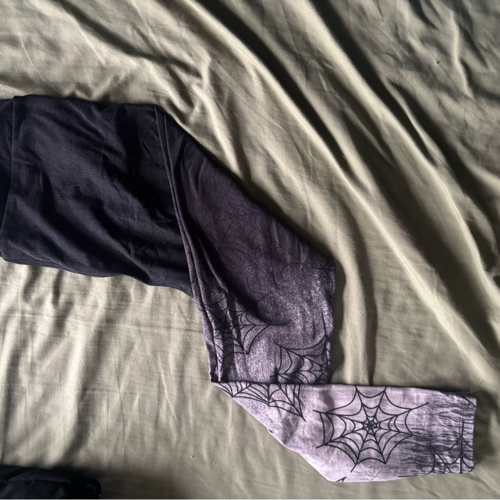 LuLaRoe Leggings in Black and Gray Web Design